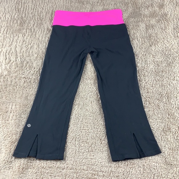 Lululemon Gather & Crow Crop Legging Pink & Black - Picture 6 of 12